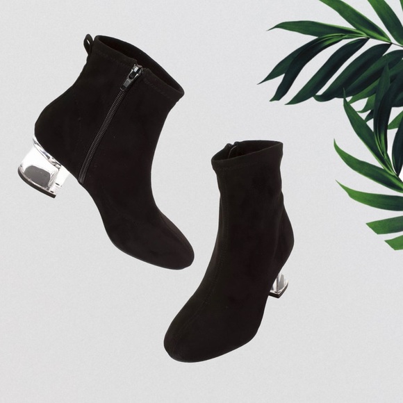 Bar III Lacy Sock Booties - Picture 4 of 4